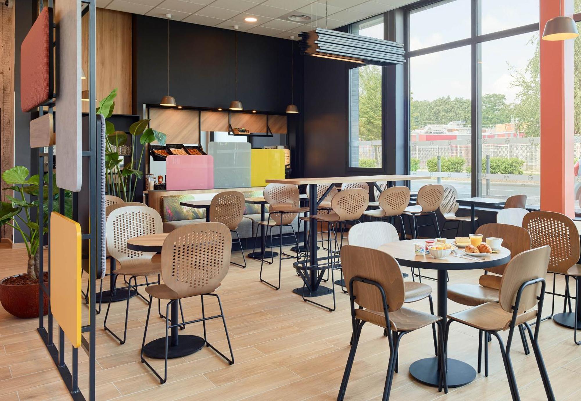 B&B Hotel Paris Clichy-Sous-Bois 3 Etoiles Exterior foto